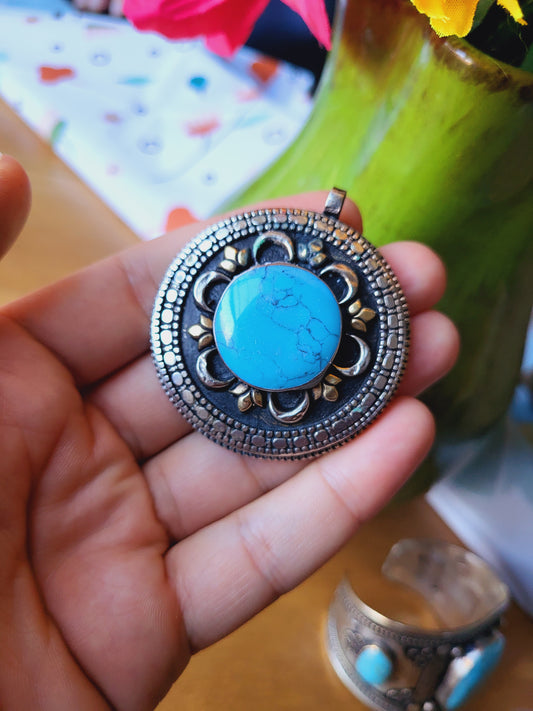 Turquoise Turkman vintage design pendent